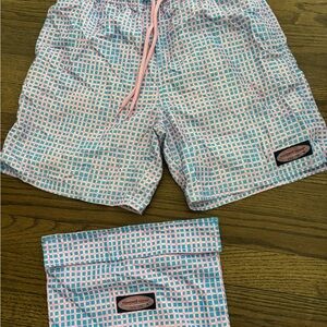 Vineyard Vines boys swim suit size 12-14 m